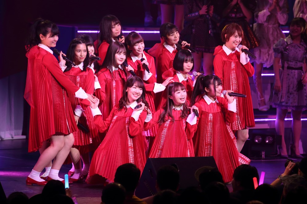 「AKB48グループリクエストアワーセットリストベスト100」（リクアワ）で「青春時計」（2017年）を披露するNGT48