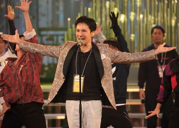 ゲス川谷、AKB柏木、郷ひろみ...　警備員に呼び止められてしまう系有名人の悲哀