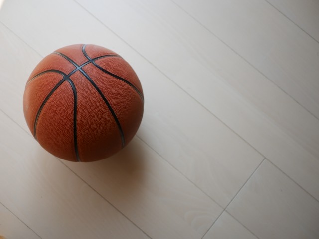 バスケ八村塁はNBAで通用するか　運動能力「高すぎ」伝説も