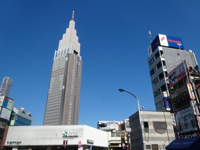 ディズニーと手組んだドコモの戦略　5G時代前に携帯各社の「動画戦争」が始まる