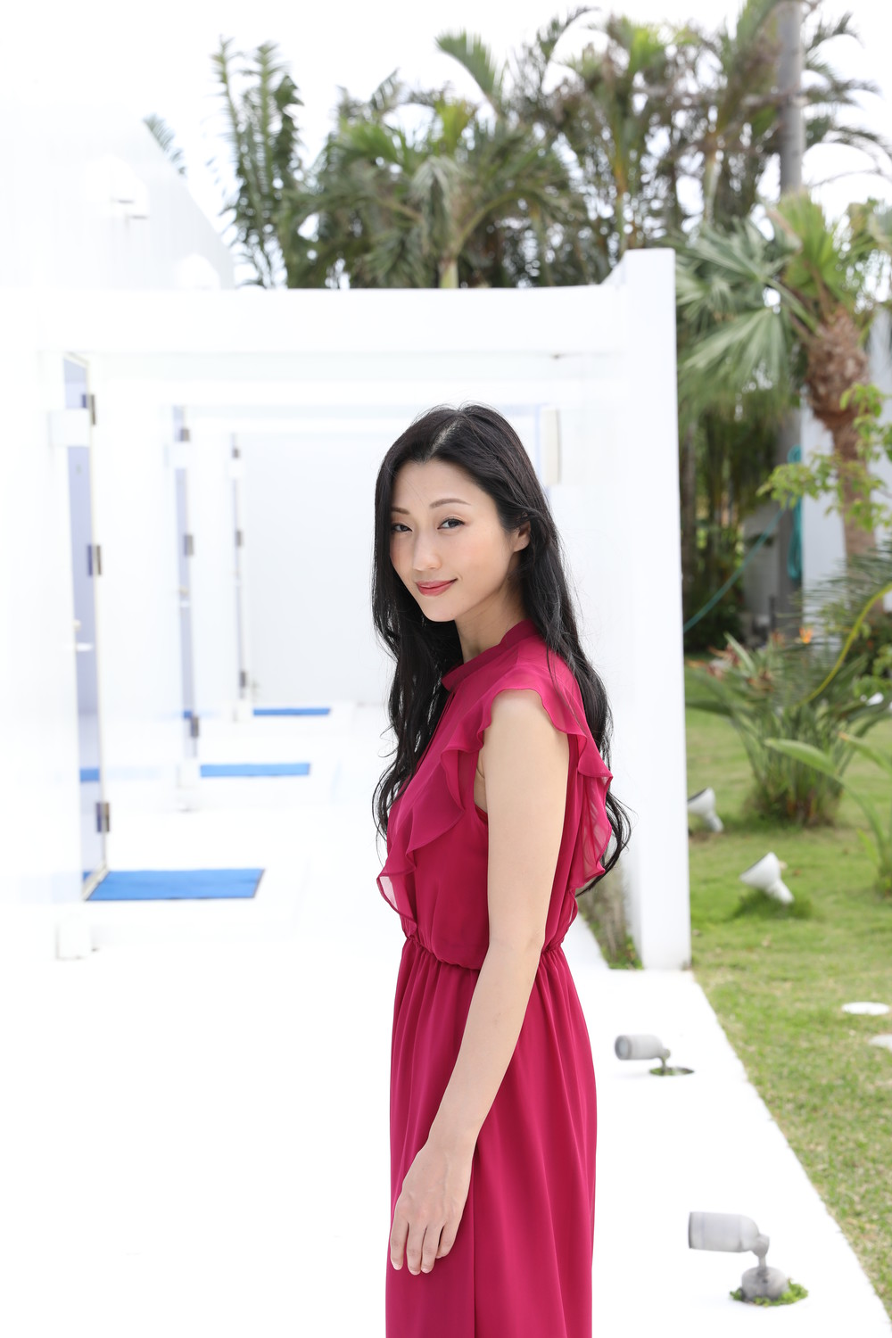 『－雫－』は沖縄で撮影し、夏のさわやかさを表現した（撮影：西田幸樹・壇蜜写真集『モナリザ－雫－』（講談社）より）
