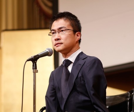 乙武「令和は、デジタルで発表すればよかった」　ネット「文化と伝統重んじるもの」と疑問も