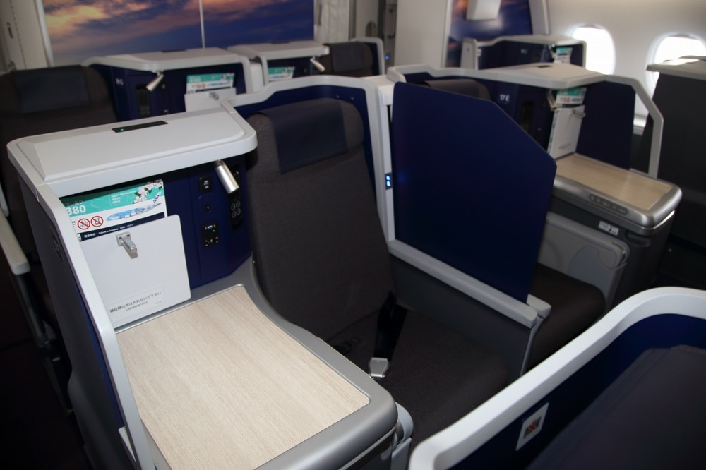 ビジネスクラスにはペアシートを備えた