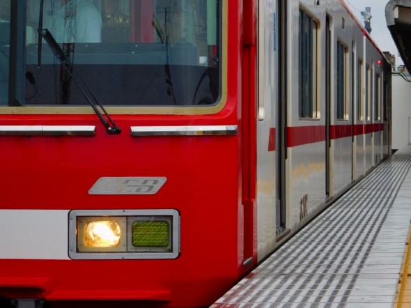 紅白の新塗装はどうなじんでいくか（ツィッターユーザーのわた（@wataEL6627）さんより）