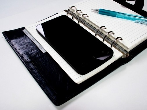 内定辞退は「直接会って...」論争　日経続報は「すれ違い」強調するが...