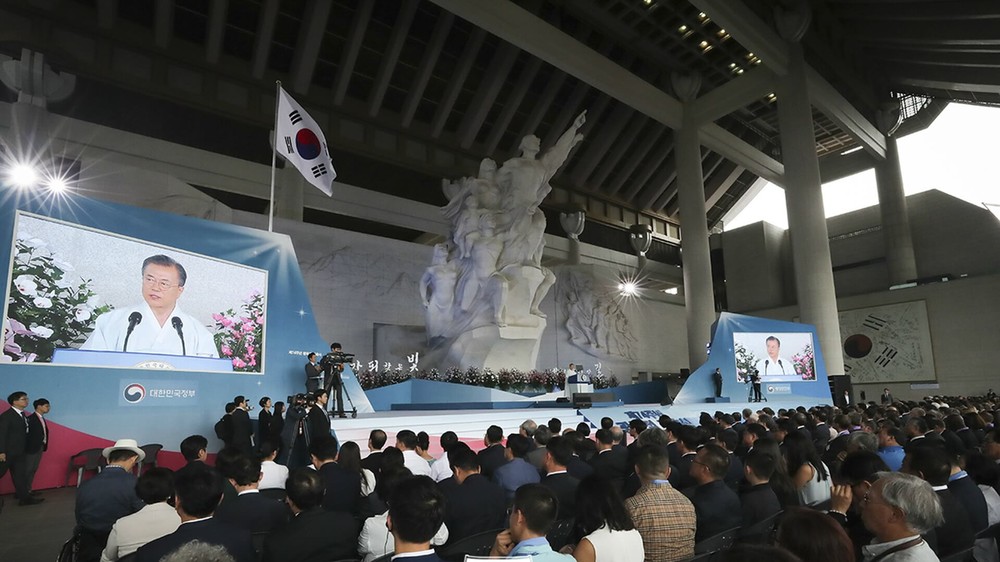文大統領、東京五輪を「友好と希望の源に」　8・15演説で反日世論「沈静化」図る？