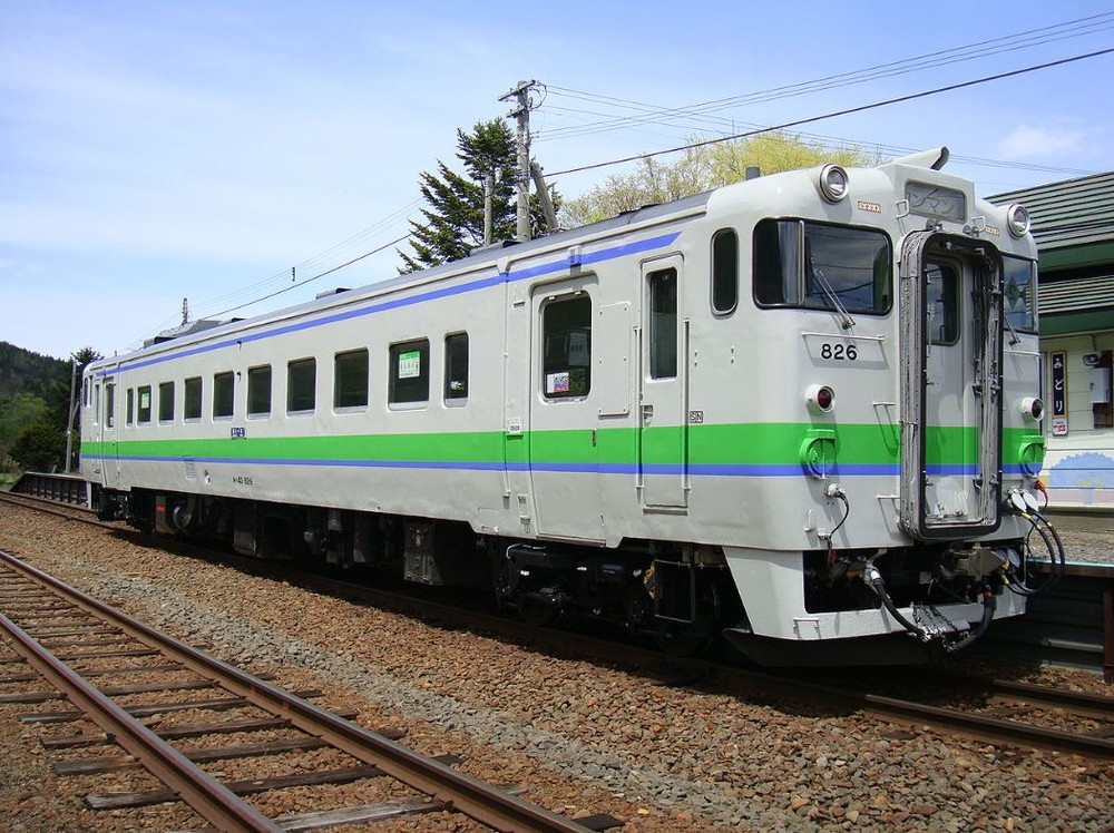 JR北海道に在籍のキハ40。ローカル線普通列車の主力だが、全車が非冷房（Wikimedia Commonsより）