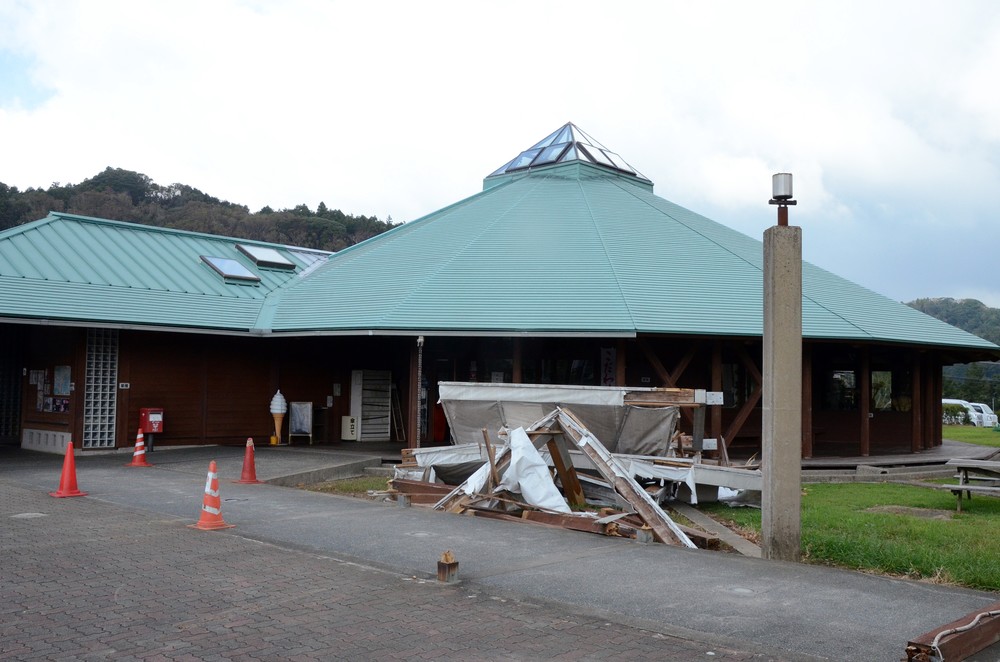 「疲労困憊ですよ」「いつ電気が...」停電13万軒の千葉　住民は表情硬くつぶやいた