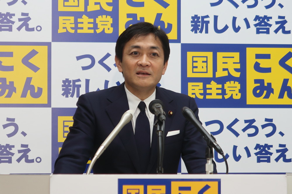 定例会見に臨む国民民主党の玉木雄一郎代表。菅直人元首相のツイートに不快感を示した