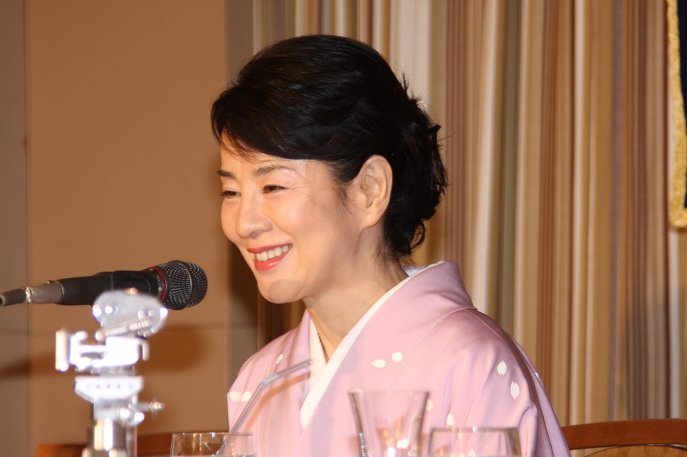 吉永小百合、次回作は「アクション」に意欲？　天海祐希「わたし企画書、書きます！」