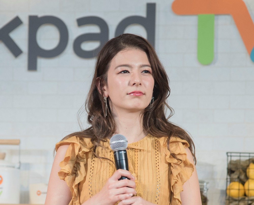 スザンヌ、33歳の誕生日に「エイリアン」コスプレ　SF風衣装で笑顔に