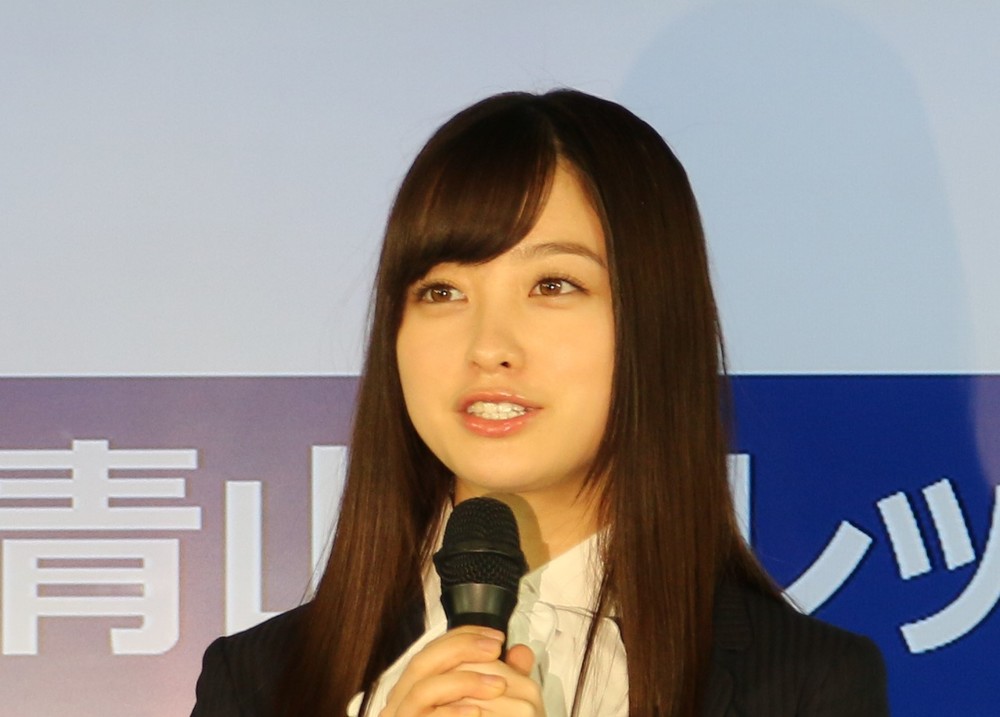 橋本環奈、だいすけお兄さんの結婚祝う　共演ドラマの仲間でパーティー