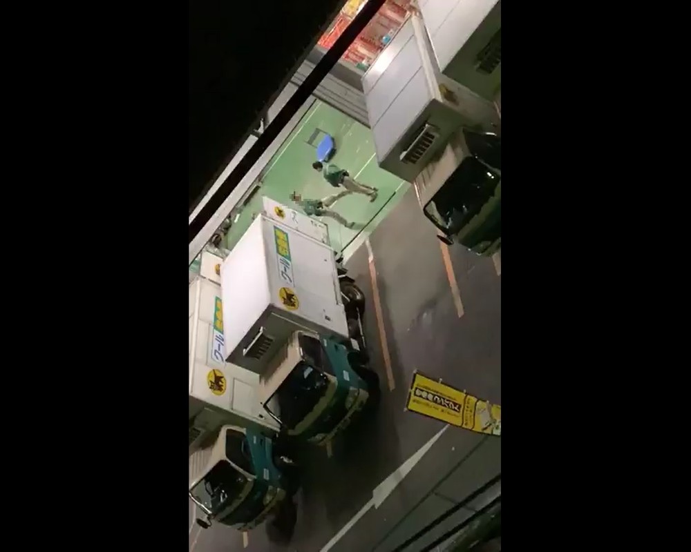 ヤマト営業所で「馬鹿かお前」と足蹴り動画　会社側「詳細を確認した上で、厳正に対処」