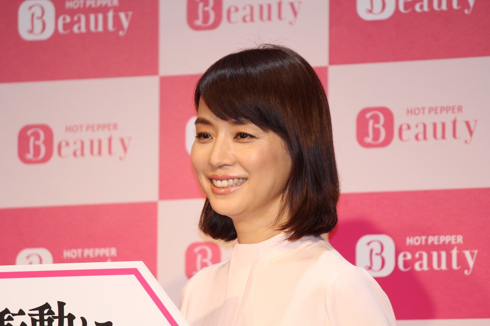 石田ゆり子、今年の漢字は「筋」　「筋肉の筋　筋トレの筋　心の筋肉　感受性の筋肉」
