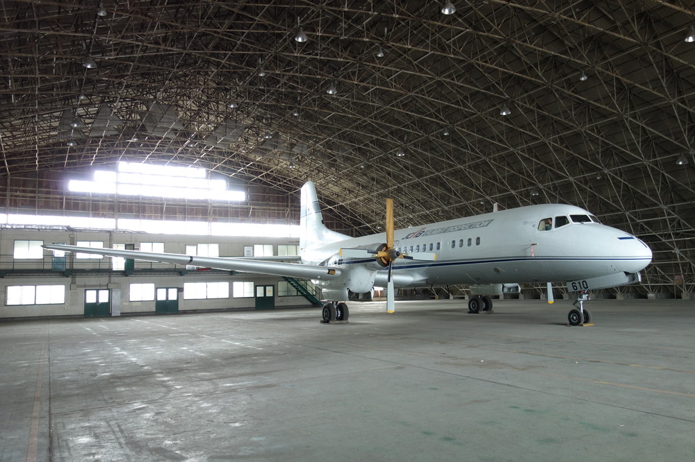 羽田空港で保管されていたYS-11量産1号機（国立科学博物館提供）