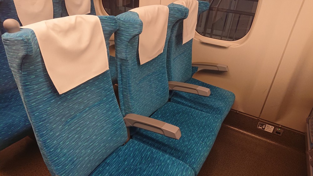 幼い長女連れ、ダウンしていると車掌さんが...　女優・久保田磨希が明かした新幹線での「いい話」