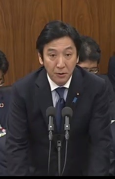 疑惑議員の「捜査に支障」にネット違和感　元検事も「単なる弁解」とバッサリ