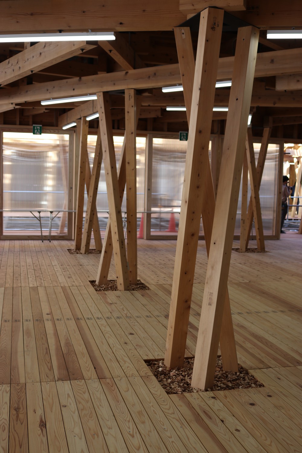 東京五輪・パラの「選手村ビレッジプラザ」に行ってみた　「潮の香りと新築の匂い」の不思議空間