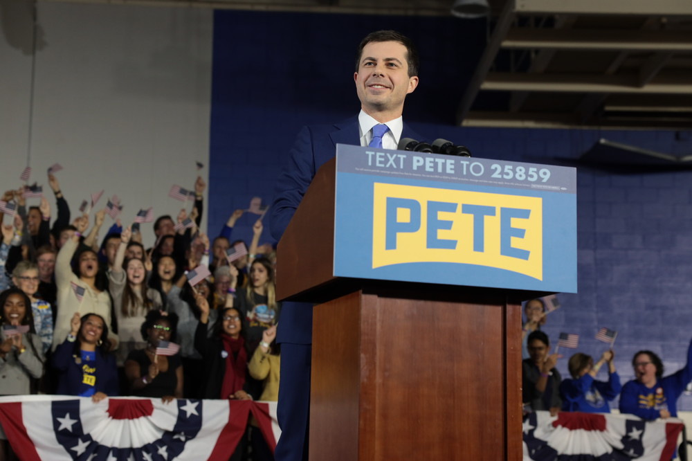 ブダジェッジ氏、注目候補の対日観　自伝には、意外な「日本人」の名前が