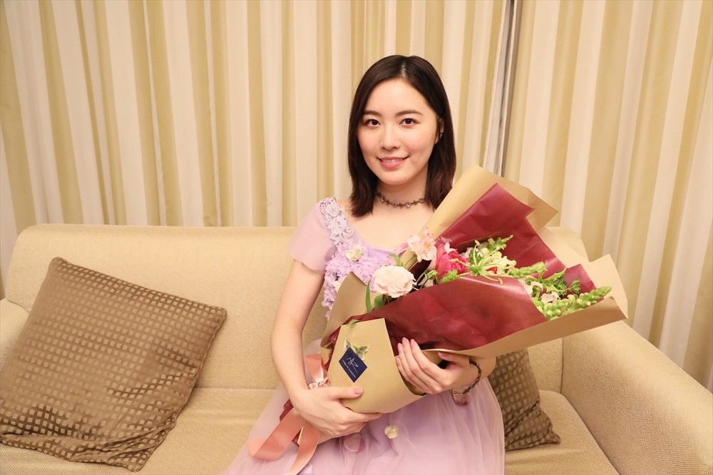 SKE48の松井珠理奈さん。グループ卒業の経緯を「SHOWROOM」の配信で説明した　（c）2020 Zest,Inc.