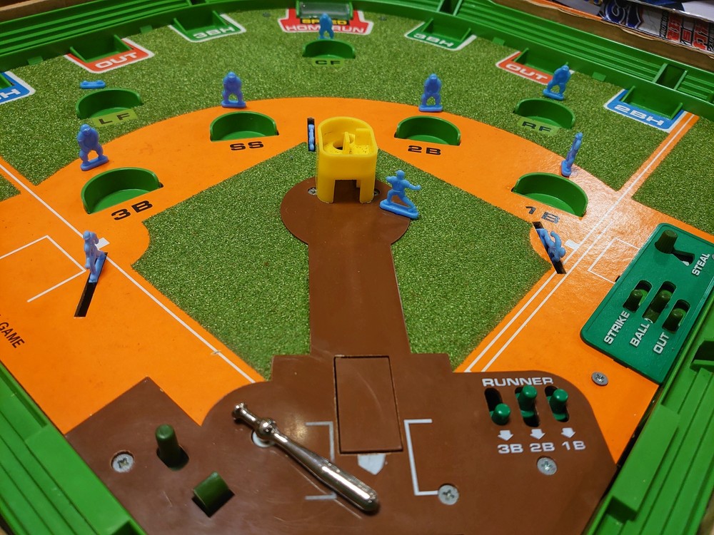 さまぁ～ず大竹、野球初心者の長男に「消える魔球」アドバイス　妻・中村仁美あきれる