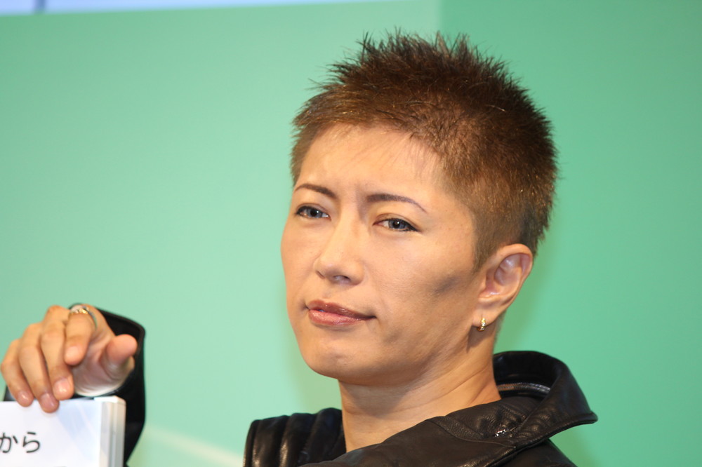 GACKT、友人・川崎麻世への誕プレは「ブロマイド付き歯磨き粉」