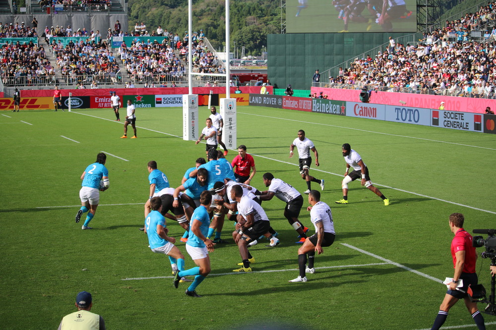 鵜住居復興スタジアムで行われた、フィジー代表とウルグアイ代表の白熱した試合（写真提供：釜石市）