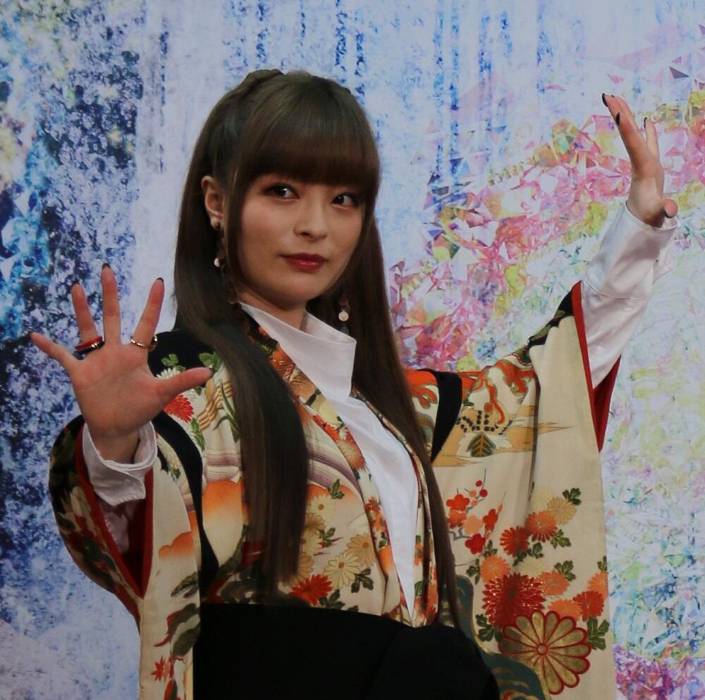 きゃりーが「ワンパンマン」に！？　特殊メーク写真に国内外から反響