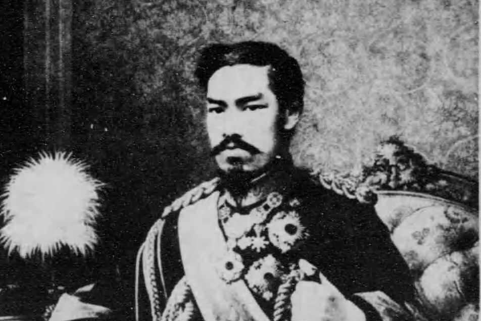 保阪正康の「不可視の視点」<br /> 明治維新150年でふり返る近代日本（47）<br /> 第2期国定教科書の「4つの異様性」