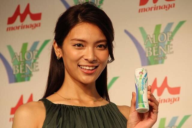 大島優子、結婚の秋元才加から「私の好きな人ガラケーなんだよね」　夫・PUNPEEめぐる会話明かす