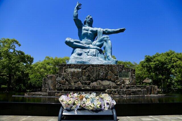 長崎市の平和祈念像