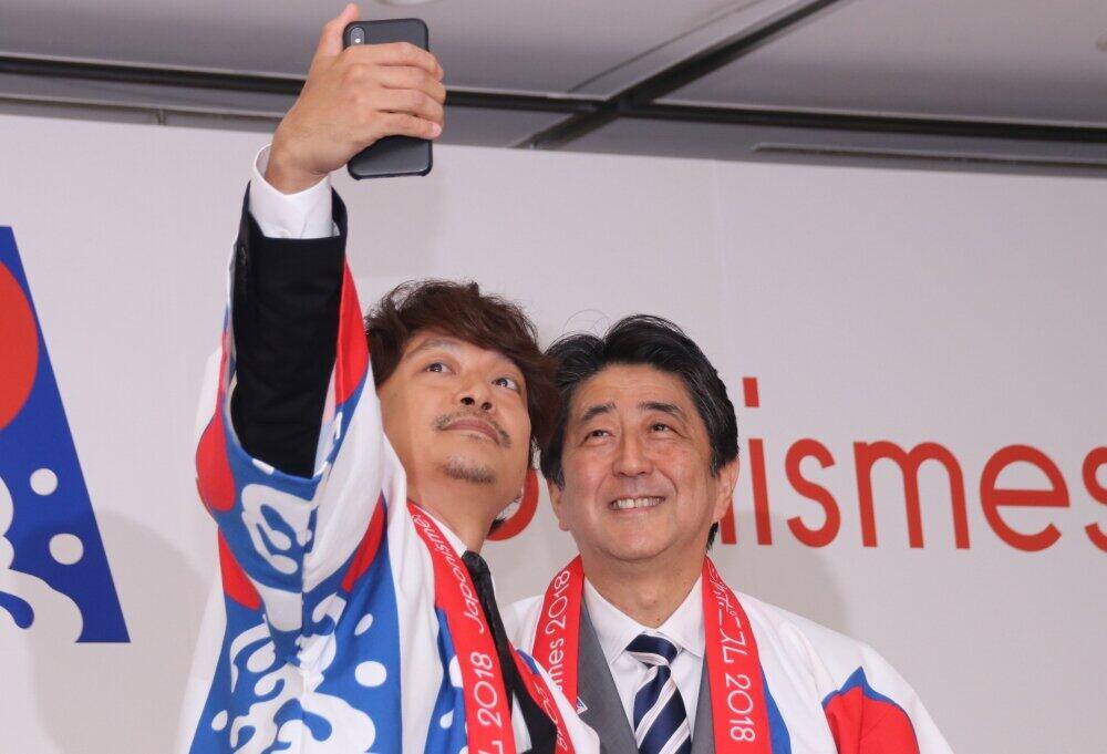 安倍晋三首相、第2次政権の7年半を写真で振り返る【画像】