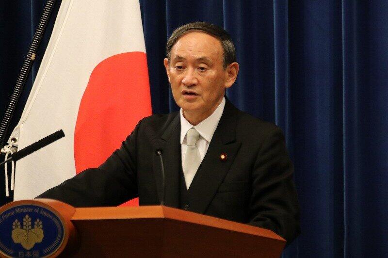 首相として初めての記者会見に臨んだ菅義偉氏。