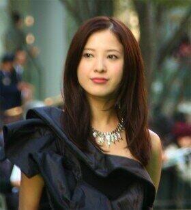 吉高由里子さん（2012年撮影）が新ドラマで「謎の美女」を演じる。