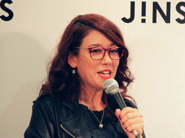 「どこでそれを使うの？」　LiLiCo、夫・純烈小田井にドン引きされた下着とは