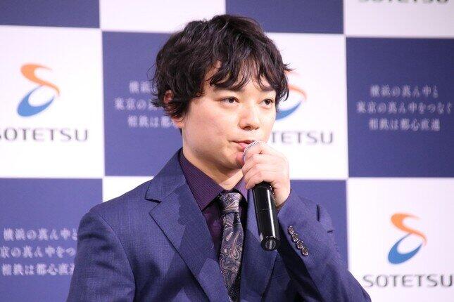 染谷将太の「信長→高校生姿」に注目　「危険なビーナス」回想シーンで「すごい。同じ人に見えない」