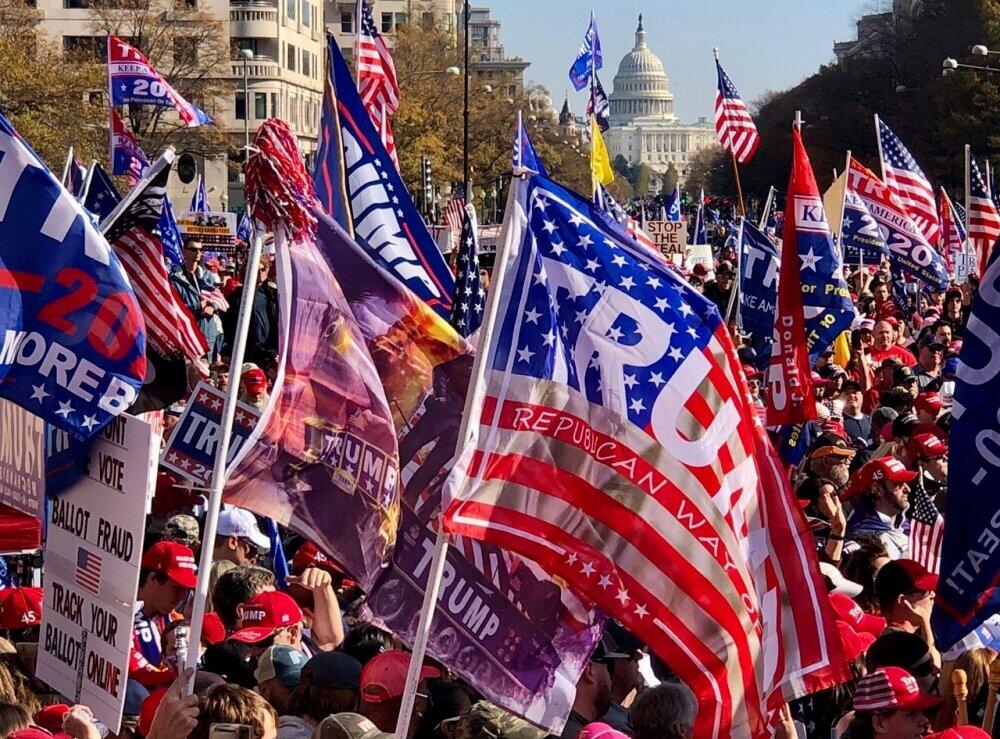 大統領選の不正を訴え、全米から集まったトランプ支持者たち（首都ワシントン、11月筆者撮影）