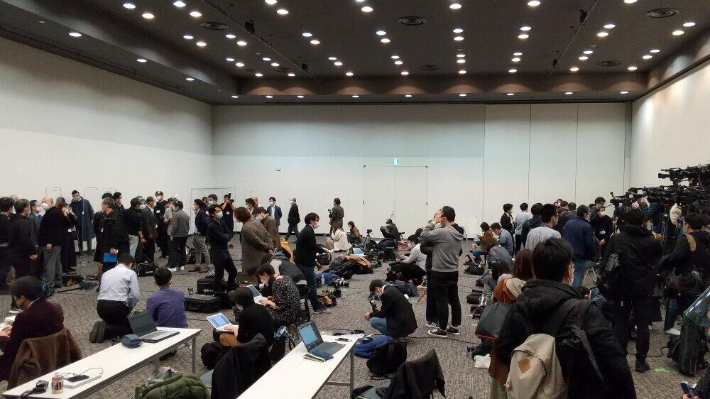 渡部さんの会見が行われた会場