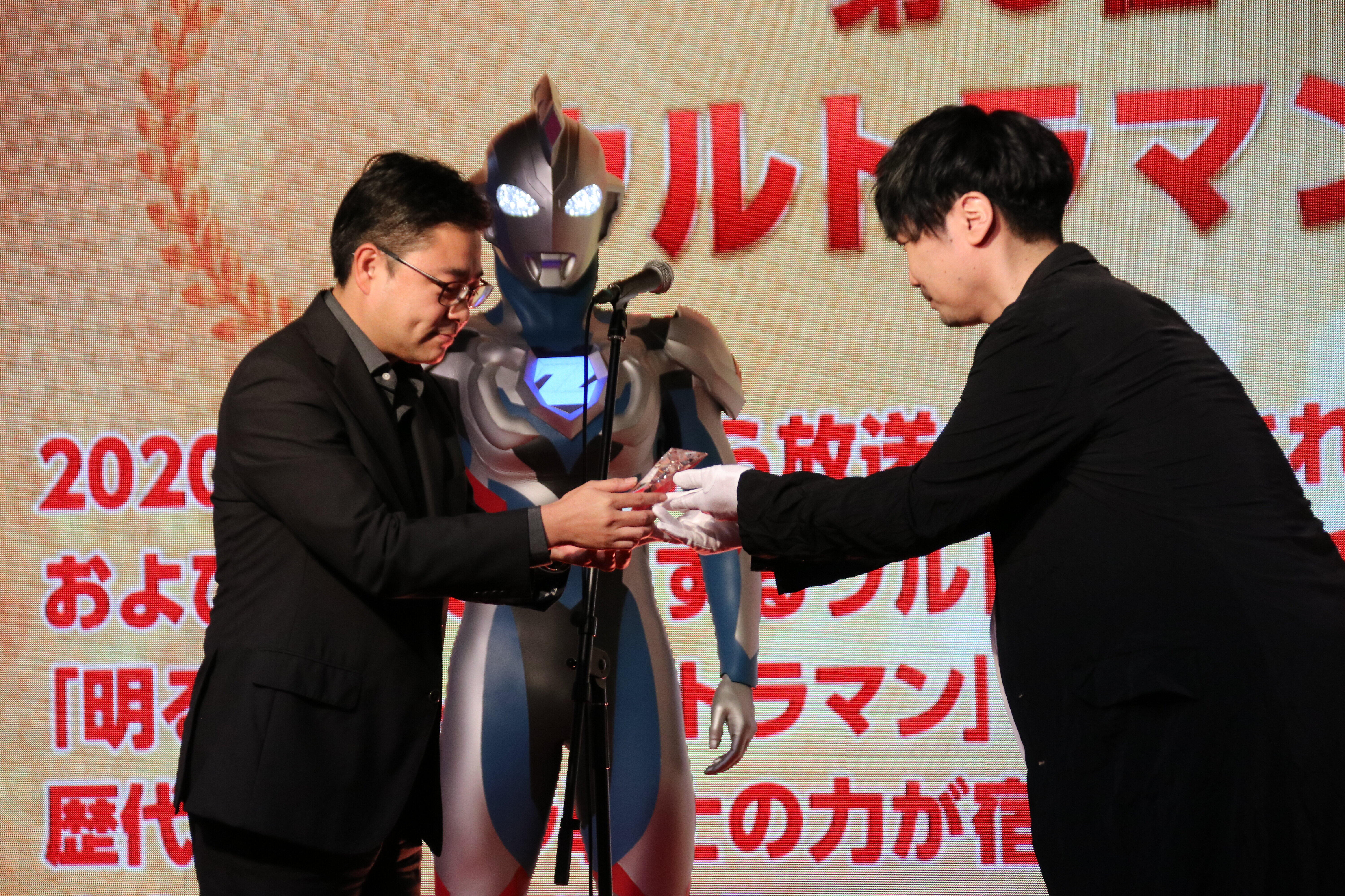 「現在放送中の『ウルトラマンZ』は、今週最終回を迎えますが、ぜひ配信サイト等で第1話からご覧になってみていただけますと嬉しいです」