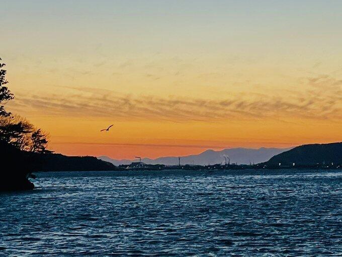 女川町からみた夕景（onagawa now!パーソナリティ・宮里彩佳さん撮影）