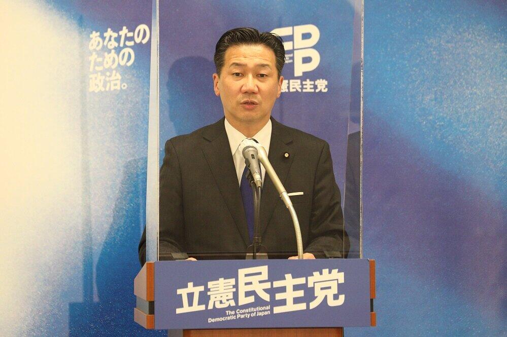 定例会見に臨む立憲民主党の福山哲郎幹事長