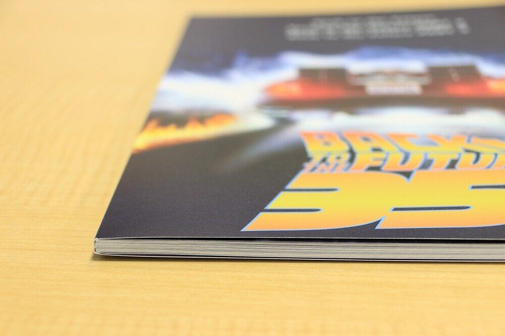 「パンフとしては異例の64P」とても分厚い