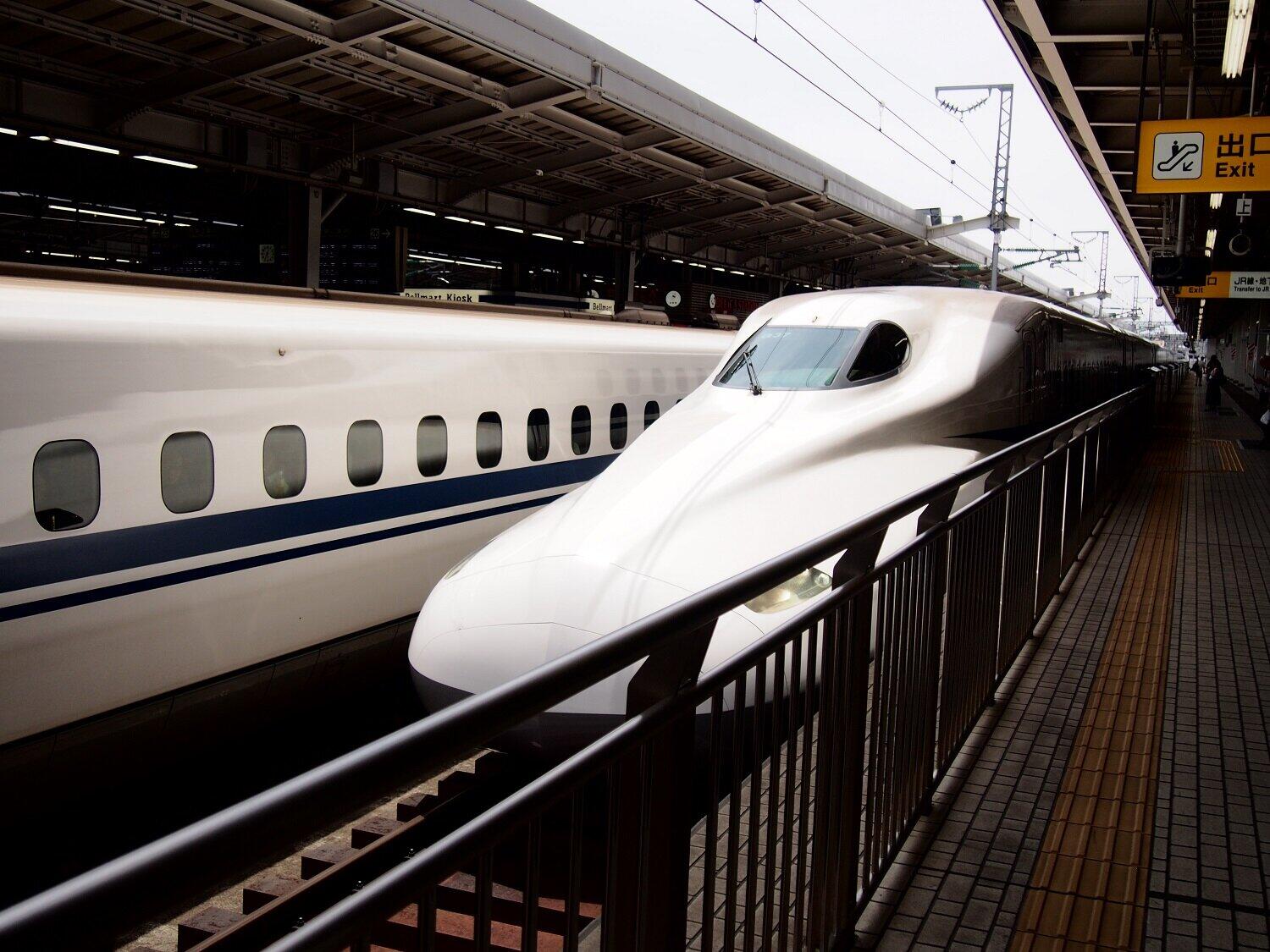 車いすスペースの整備が進む東海道・山陽新幹線（車両はN700S系ではありません）