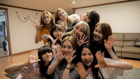 NiziU　(c)Sony Music Entertainment (Japan) Inc.／JYP Entertainment.