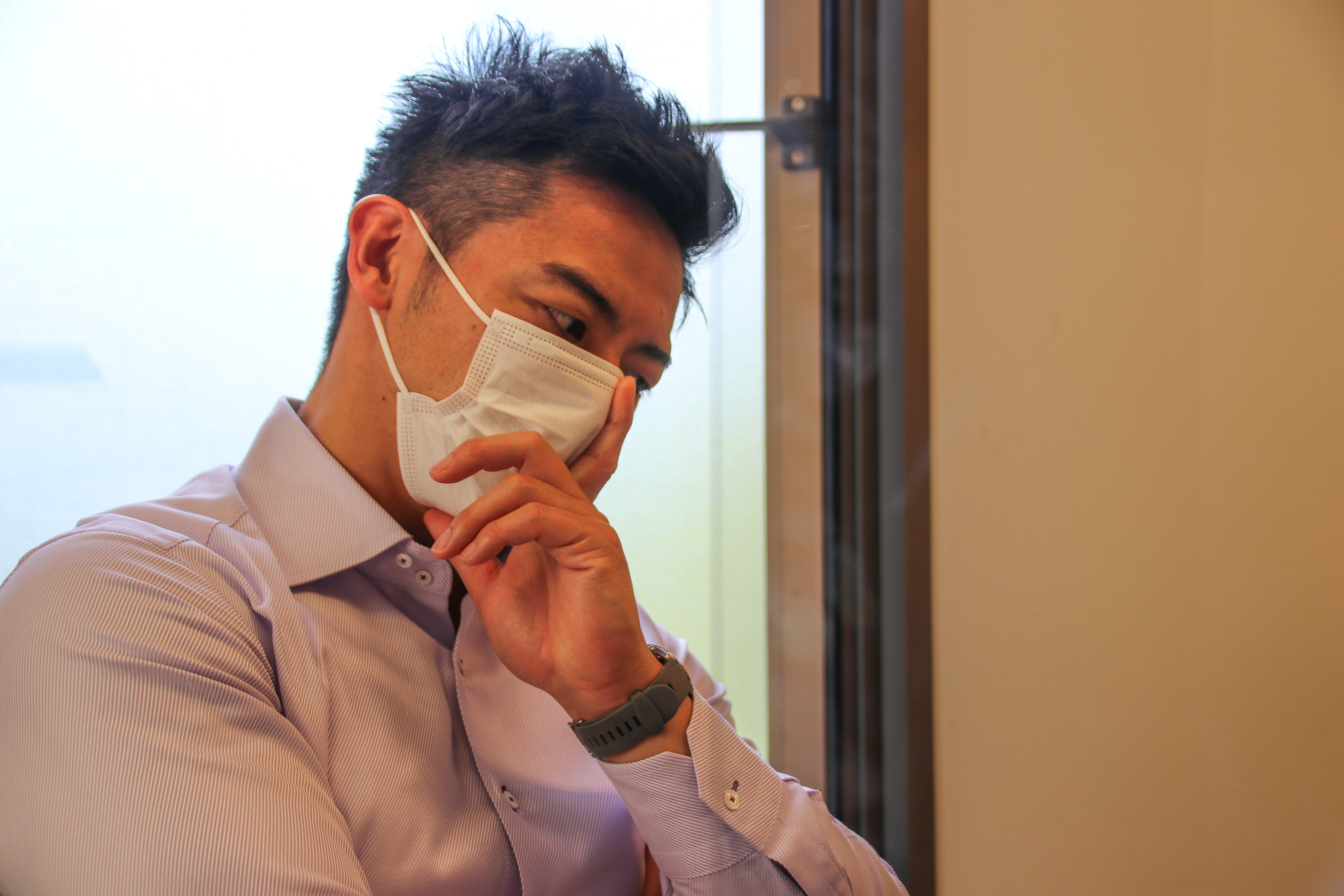 議会議員の栗下善行氏（立憲民主党）