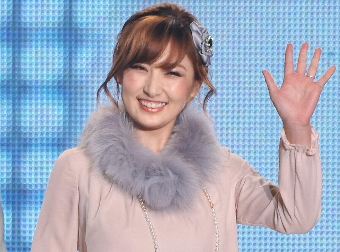 「今と全然変わらん」「かわいすぎ」　熊田曜子、20歳頃のコスプレプリクラ公開