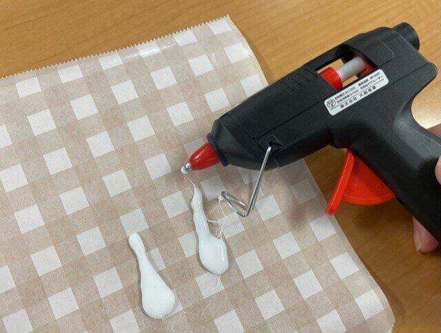 「グルーガン涙メイク」本当に安全？　テレビ紹介で注目も...メーカーが注意喚起「炎症やアレルギーの可能性」