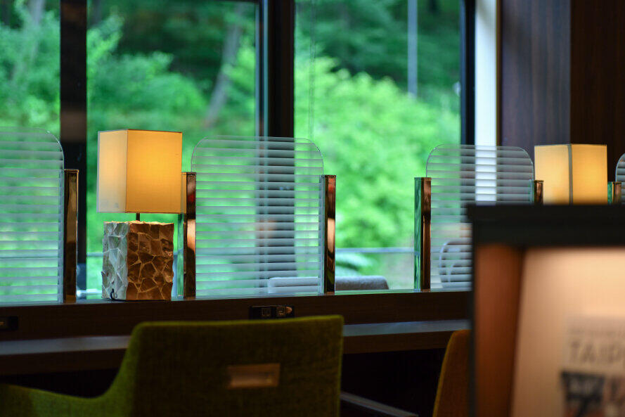 八王子店や名古屋守山本店は、まわりが緑の自然という環境が好評だという