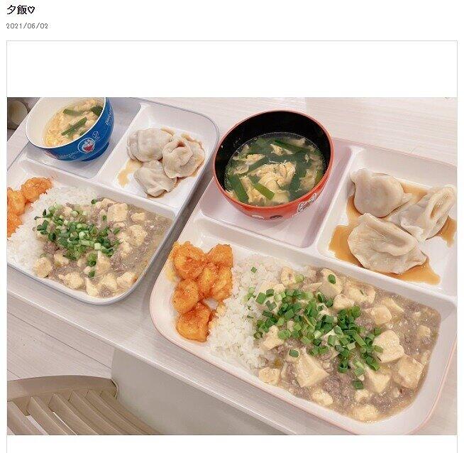辻さんが披露した中華ディナー。本人のブログより