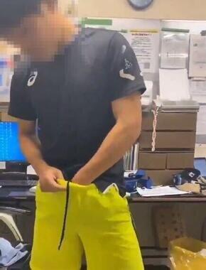 まかないのカレーに「不適切行為」が（インスタグラムから）